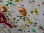 Lezecká stěna Ruzyně - kurzy lezení na umělé stěně