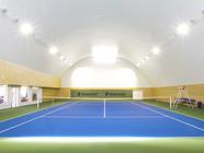Tenis ve sportovním areálu Dobřany - vnitřní i venkovní kurty