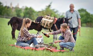Půldenní túra s oslíkem Svárov včetně pikniku - standardní výlet