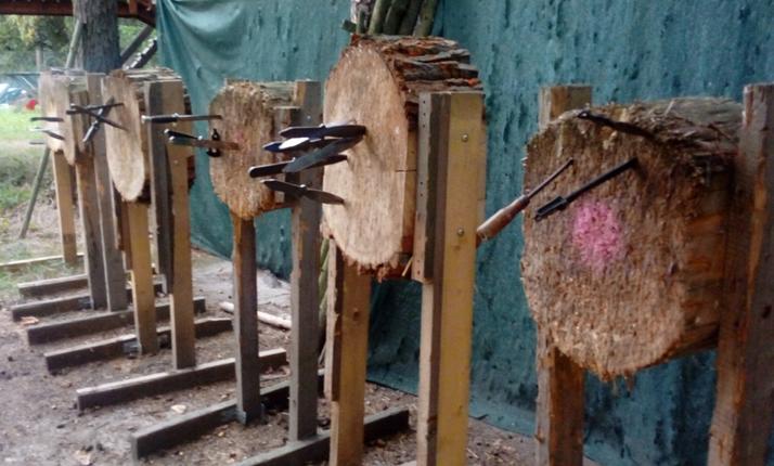 Sebeobrana - Hod nožem a sekerou