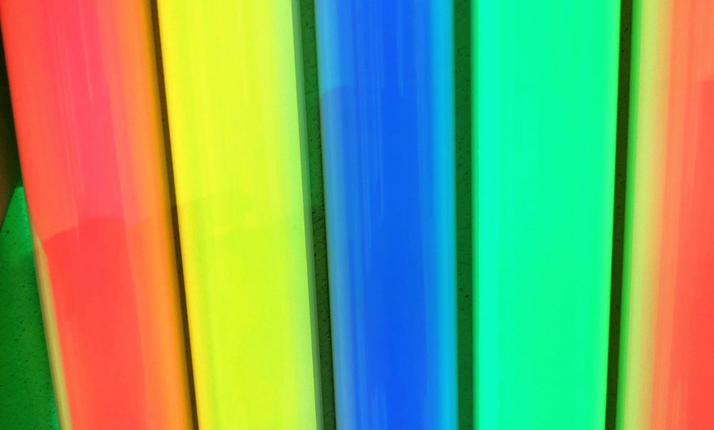 Duhové fitness solárium