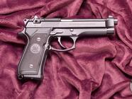 TOP pistole - 80 nábojů a 8 zbraní