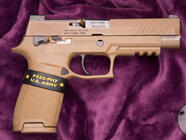 TOP pistole - 80 nábojů a 8 zbraní