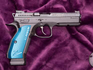 TOP pistole - 80 nábojů a 8 zbraní