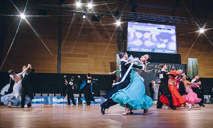 Taneční studio Kometa - kurzy tancování pro dospělé páry