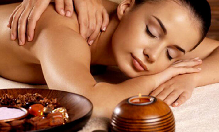 Thajská párová masáž (60 - 90 minut)