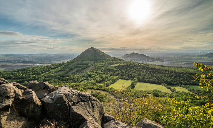 Vyhlídkový let Krajina Českého středohoří pro 2 osoby