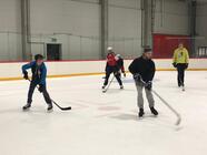 Rybníkový hokej - pro amatéry i budoucí hvězdy NHL