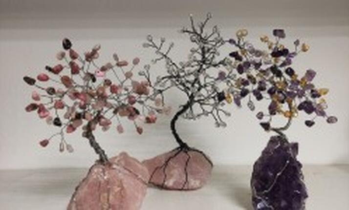 Kurz ruční činnosti - Stromeček štěstí s minerály