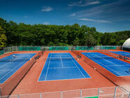 Tenis ve sportovním centru Hector - 4 celoroční kurty