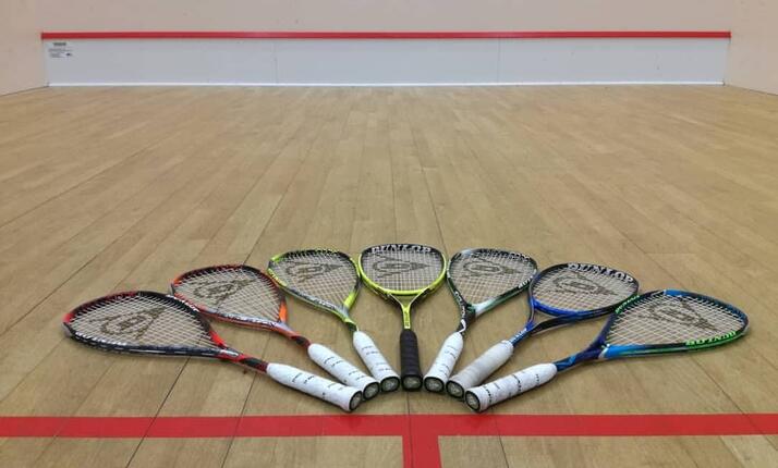 Squash ve Sportcentru Evropská - 5 profi kurtů