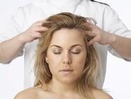 Antistresová masáž hlavy a šíje - 30 nebo 45 min relaxu