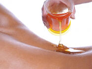 Medová detoxikační masáž - záda a šíje 30 nebo 45 min