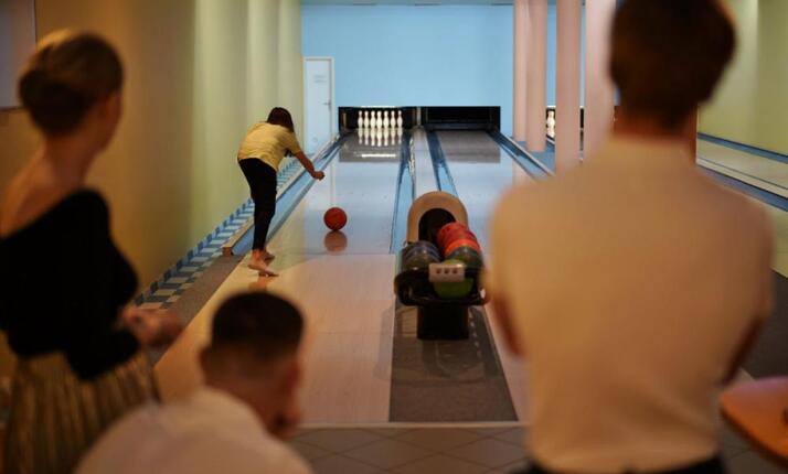 Bowling v Burger baru - 4 dráhy v Nebušicích