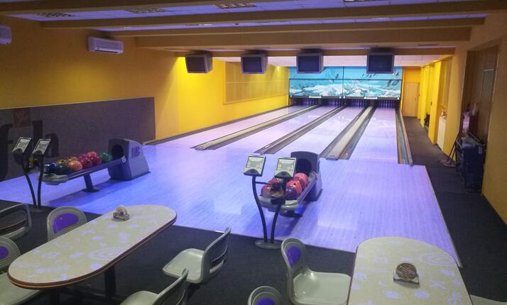 Bowling Phoenix - spojení asijského jídla a zábavy