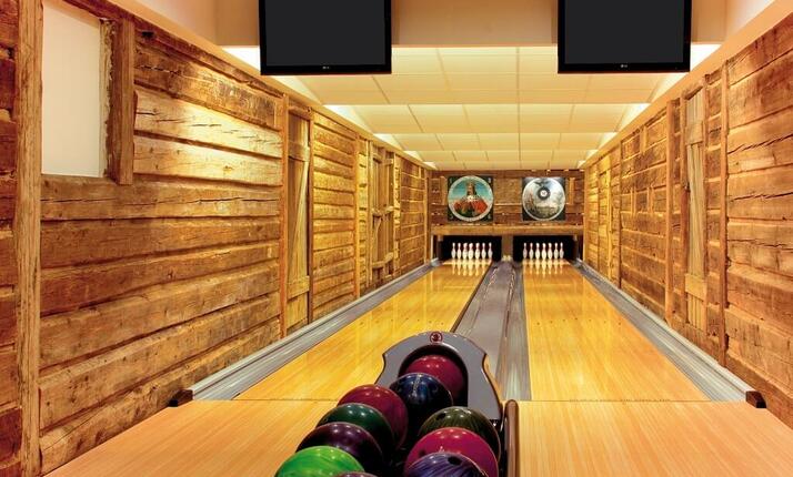 Bowling U tří králů Prostějov - 2 stylové bowlingové dráhy