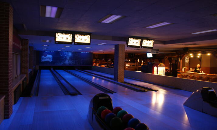 Bowling Pizza Komín ve Zlíně - 4 bowlingové dráhy