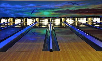 Bowling Blansko - 8 dráhová moderní bowlingová herna