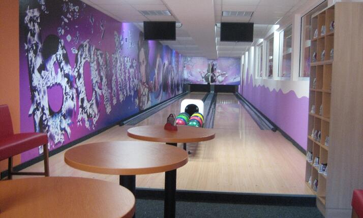 Bowling v Centru Body 21 Vyšší Brod - 2 bowlingové dráhy
