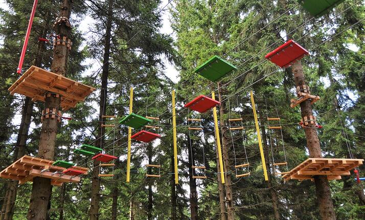 Lanové centrum v Areálu Plešivec - lanové centrum pro každého
