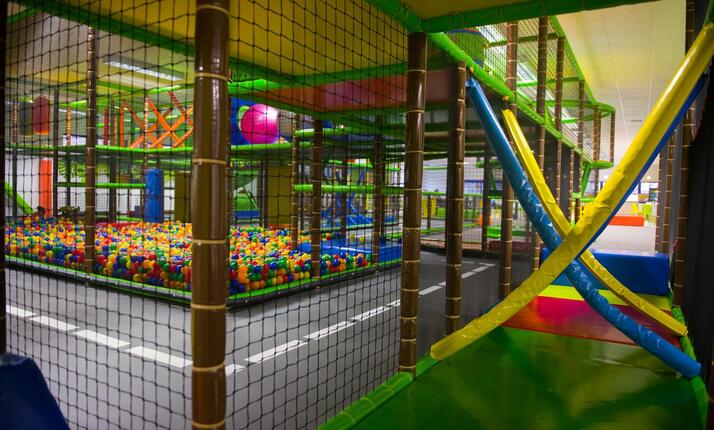 Lumpárium Pardubice - Svět lumpáren a zábavy