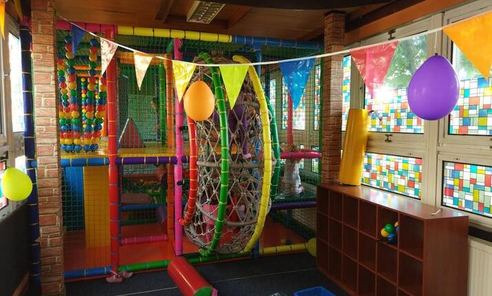 Dětské ZOO v České Třebové - kavárna, dětské indoorové hřiště