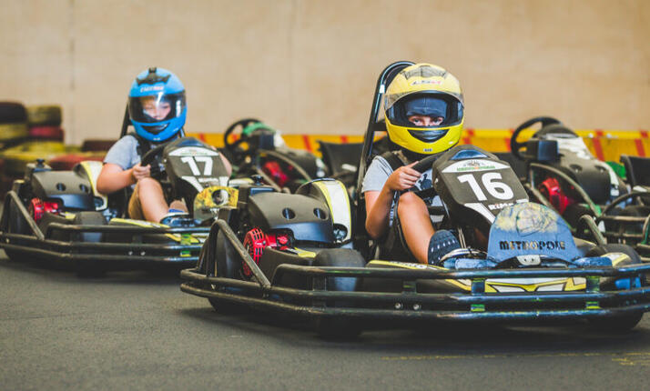 Motokáry v Metropole Teplice - 21 motokár, 620m dlouhý okruh