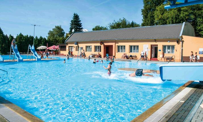 Koupaliště Šternberk - relax v horkých letních dnech