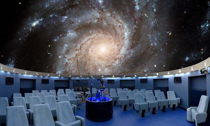 Hvězdárna a planetárium České Budějovice - Výlet do vesmíru!