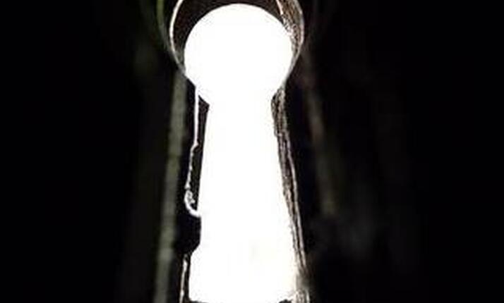 Úniková hra - Jdou i po Tobě?!"