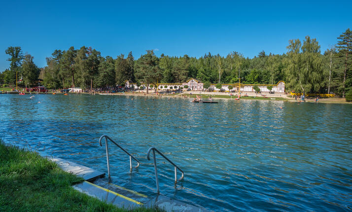 Koupaliště Dachova u Hořic - Zábava a odpočinek!