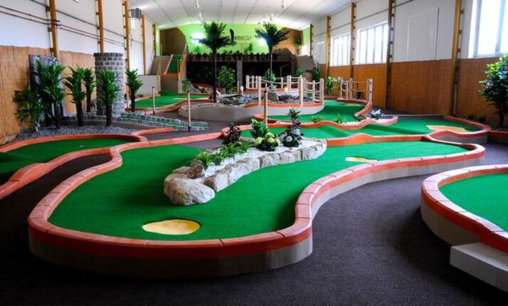 Adventure Minigolf Kunratice - odpalte nudu