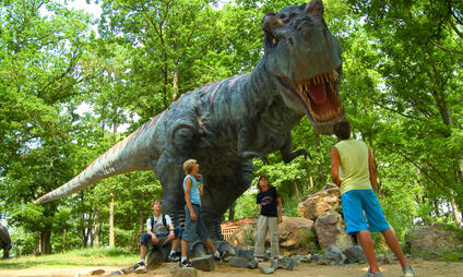 Dinopark Plzeň - za poznáním světa dinosaurů
