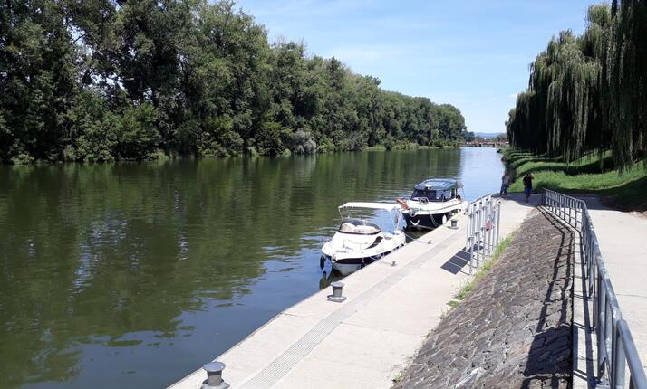 Půjčovna jachet Jacht Morava Babice - plavba po Baťově kanálu