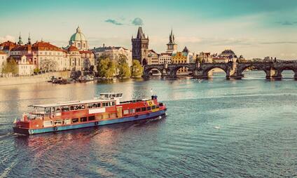 River Boats Prague - vyhlídkové plavby lodí v Praze