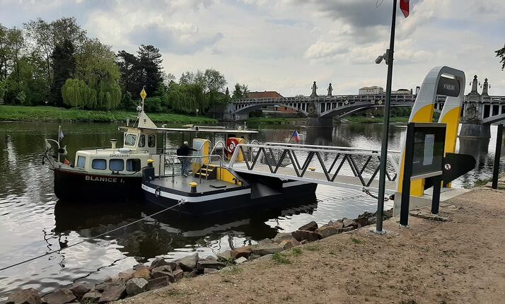 Výletní loď Blanice - pravidelné okružní plavby lodí
