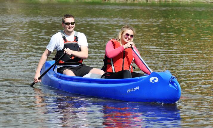 Půjčovna lodí Admirál Nižbor - vše pro nadšence sjíždění řek