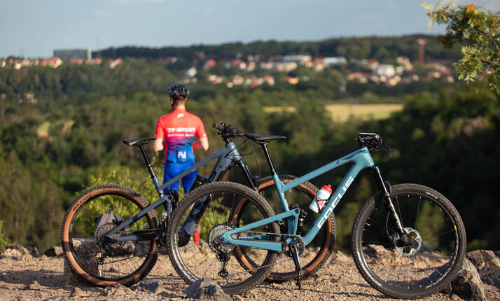 Půjčovna elektrokol DR SPORT Praha - kola co frčí!