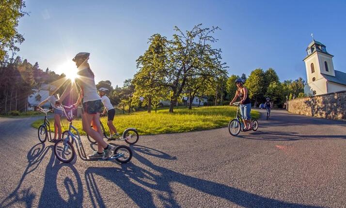 Půjčovna kol a koloběžek School park Benecko - pořádná jízda!