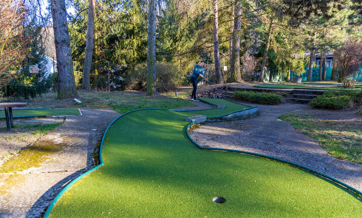 Minigolf VISTA resort & club Praha - skvělé dobrodružství