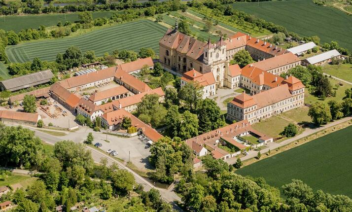 Památník písemnictví na Moravě Rajhrad - 65 000 svazků