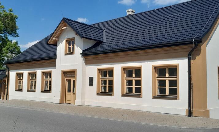 Památník Josefa Kaluse v Čeladné - výstavy umělců