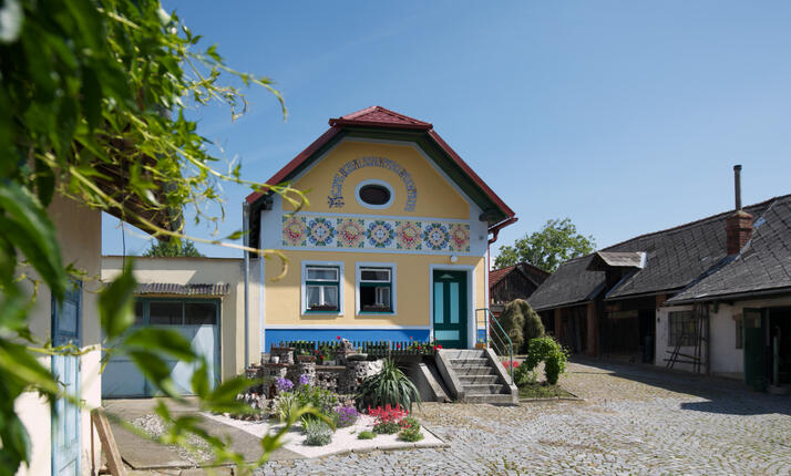 Potomákovo muzeum lidových krojů Popovice - unikáty svého druhu