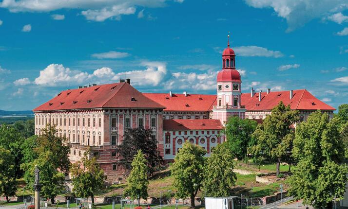 Zámek Roudnice nad Labem - čtvrtý největší zámecký objekt v ČR