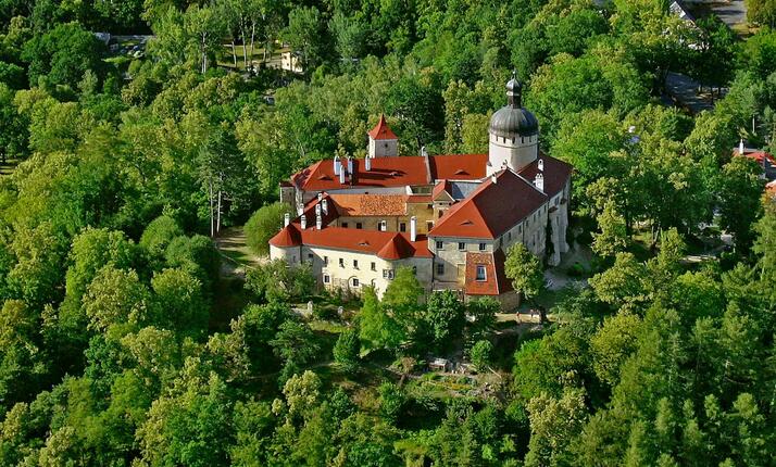 Hrad Grabštejn Hrádek nad Nisou - pevnost v krajině trojmezí