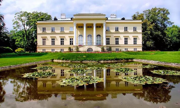 Nový zámek Kostelec nad Orlicí - poznejte život v biedermeieru