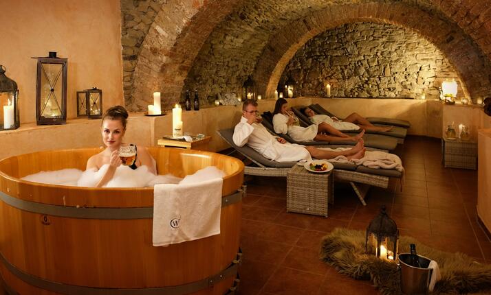 Pivní lázně na zámku Wichterle Slavičín - luxusní odpočinek