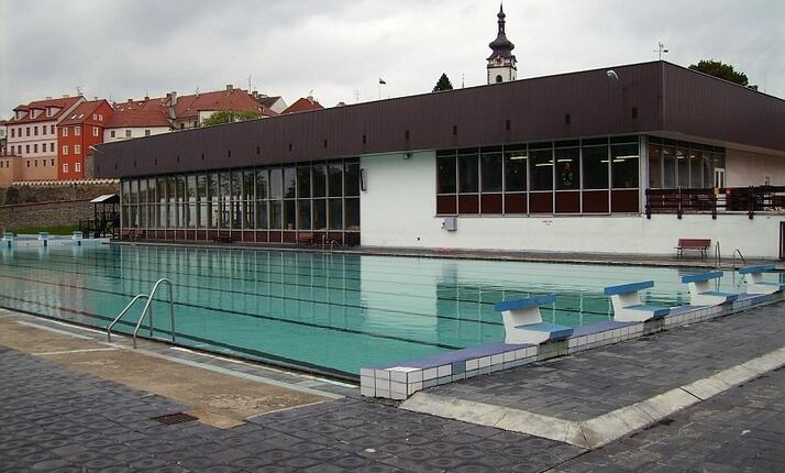 Plavecký stadion Městské služby Písek - vodní radovánky