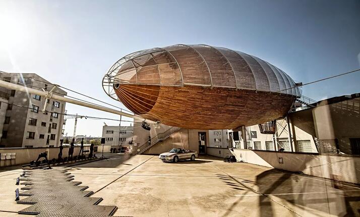 Exkurze Vzducholodi Gulliver na střeše centra DOX Praha