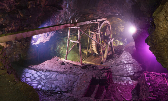 Prohlídka Poštovní Štoly Zlaté Hory - historie sahá až do 1513